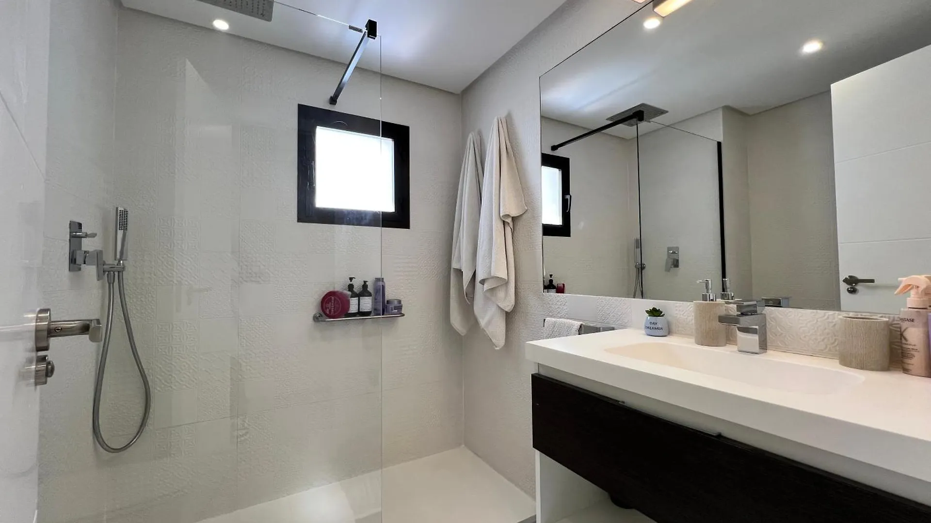 Jardines Del Puerto Apartment For Up To 6, Totally Refurbished 2025, Gardens, Pools, Garage, Wifi Marbella 0*,