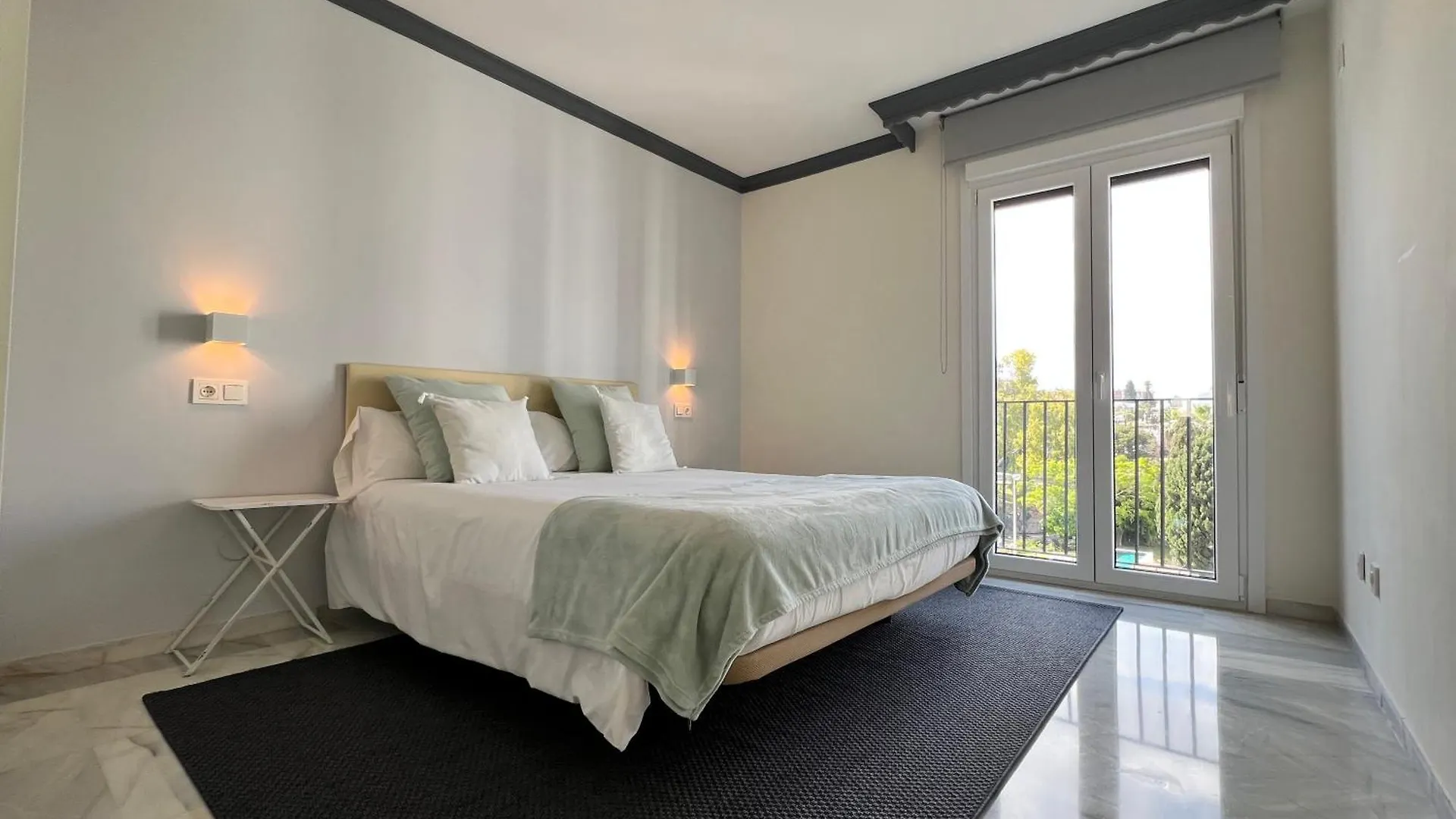 Jardines Del Puerto Apartment For Up To 6, Totally Refurbished 2025, Gardens, Pools, Garage, Wifi Marbella