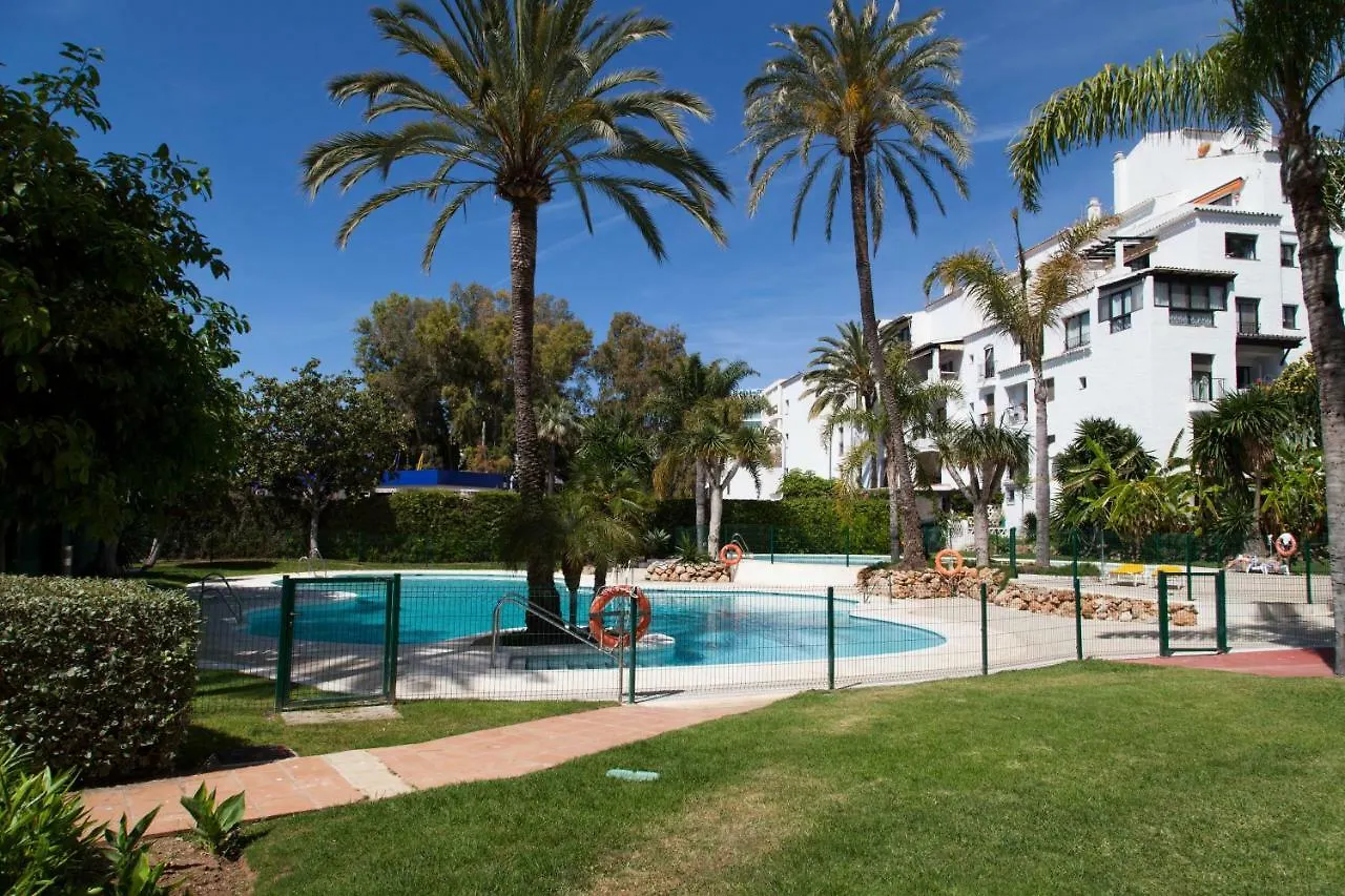 Jardines Del Puerto Apartment For Up To 6, Totally Refurbished 2025, Gardens, Pools, Garage, Wifi Marbella