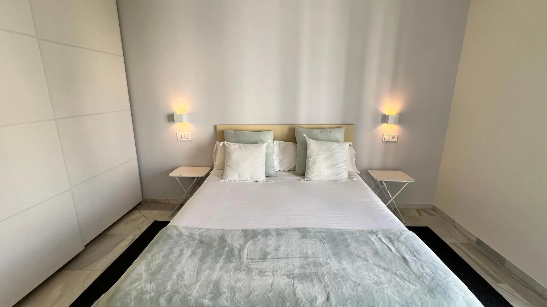 Jardines Del Puerto Apartment For Up To 6, Totally Refurbished 2025, Gardens, Pools, Garage, Wifi Marbella