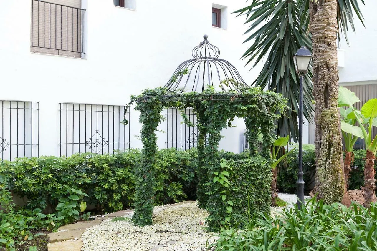 Jardines Del Puerto Apartment For Up To 6, Totally Refurbished 2025, Gardens, Pools, Garage, Wifi Marbella