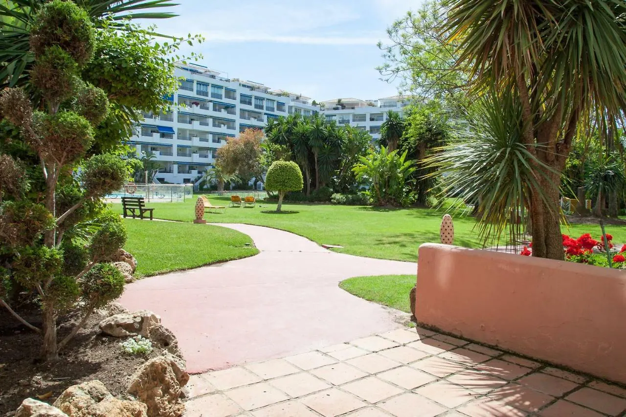 Jardines Del Puerto Apartment For Up To 6, Totally Refurbished 2025, Gardens, Pools, Garage, Wifi Marbella